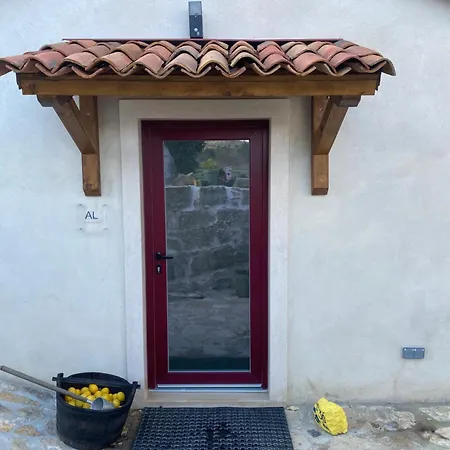 Casa Da Lima - Nestled In Nature On Santiago's And Fatima's Path, Close To Coimbra And Rabacal Guest house *
