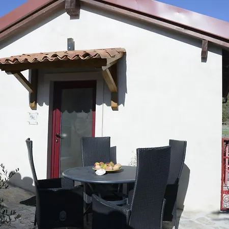 Casa Da Lima - Nestled In Nature On Santiago's And Fatima's Path, Close To Coimbra And Rabacal Guest house
